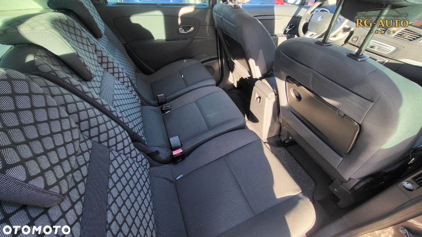 Renault Scenic - 31