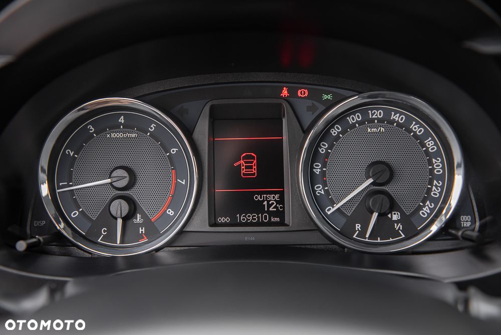 Toyota Corolla 1.6 Prestige EU6 - 27