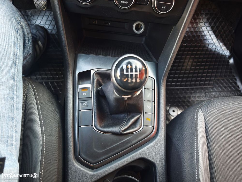 VW Tiguan 2.0 TDI Confortline - 17