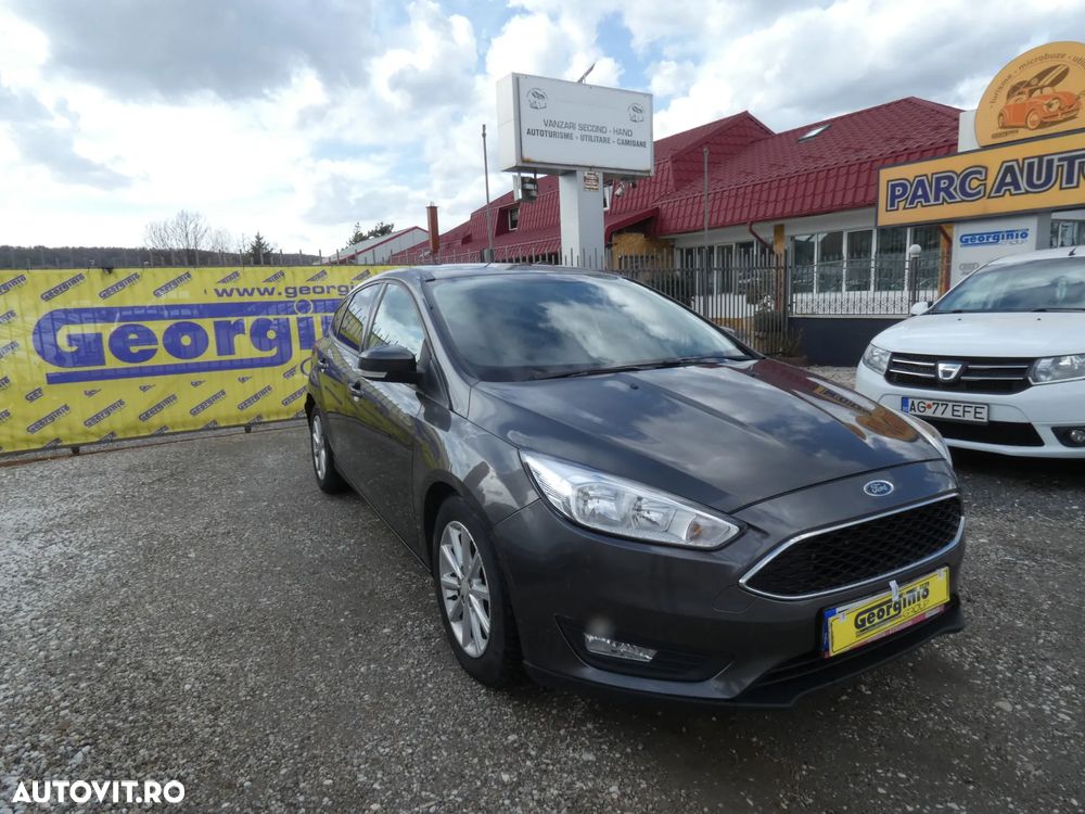 Ford Focus 1.5 TDCi Powershift Titanium - 1