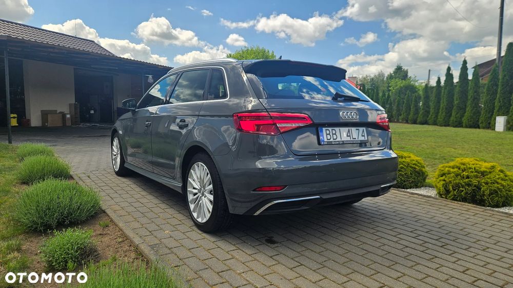 Audi A3 Sportback 1.4 TFSI e-tron S tronic - 5