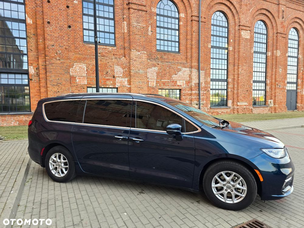 Chrysler Pacifica - 7