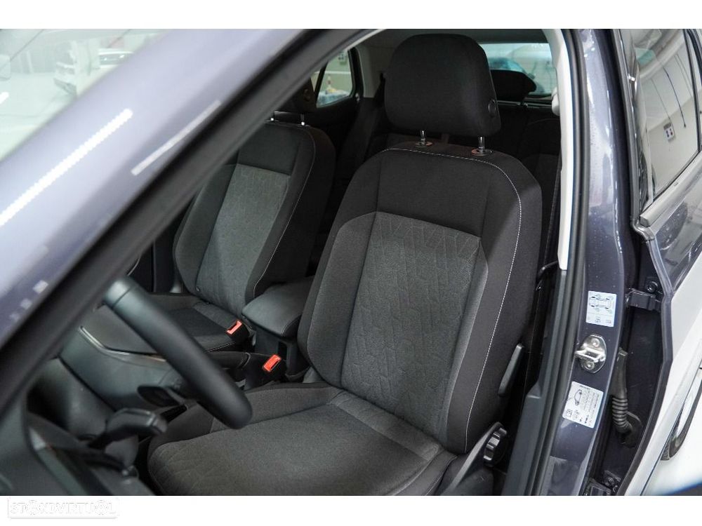 VW T-Cross 1.0 TSI Urban DSG - 27