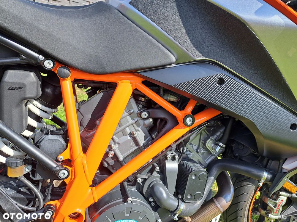 KTM Super Duke - 17