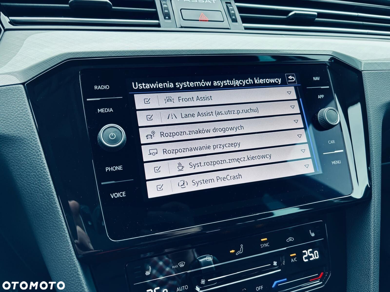 Volkswagen Passat 2.0 TDI EVO Business DSG - 31