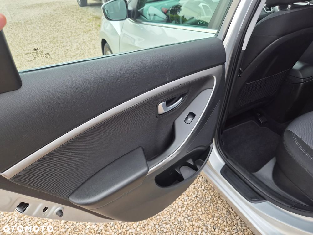 Hyundai i30 - 17