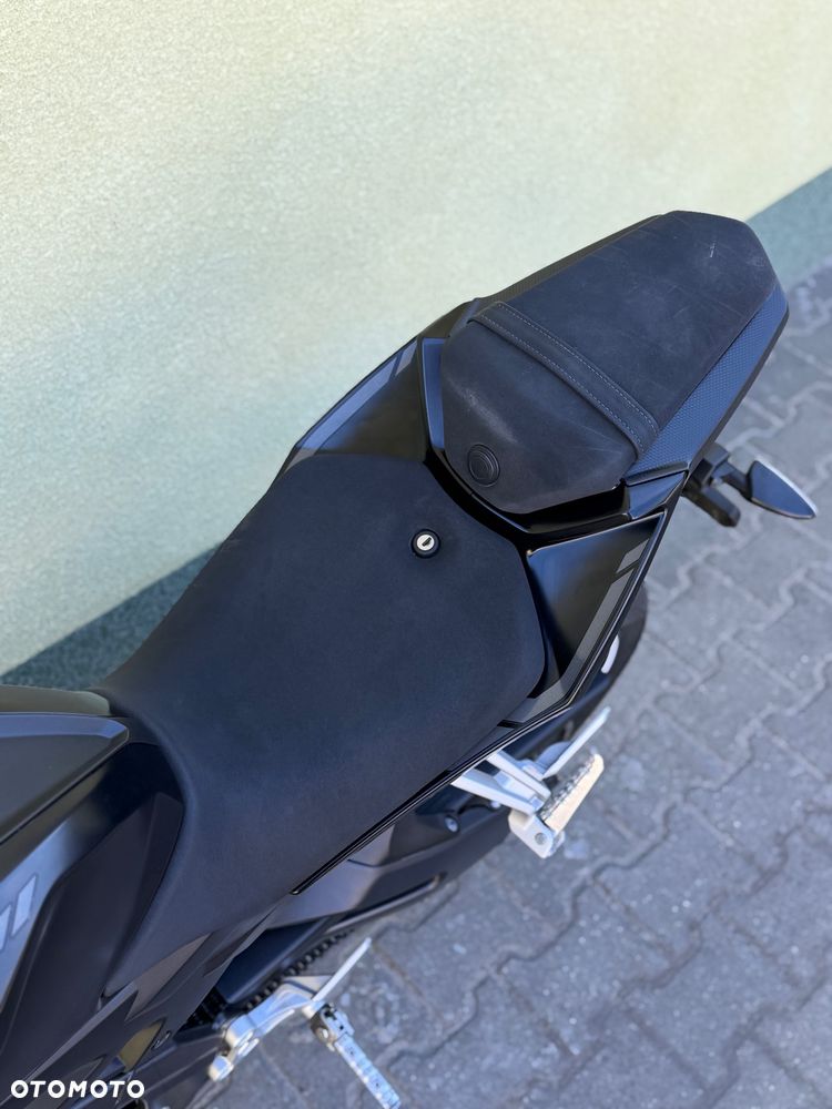 Yamaha MT - 33