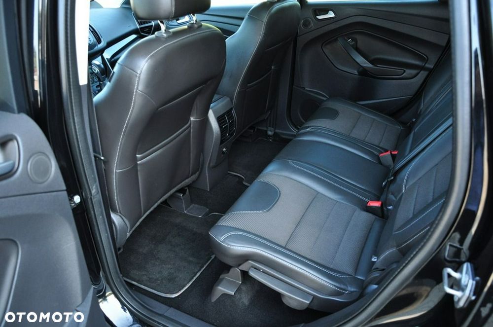 Ford Kuga - 24