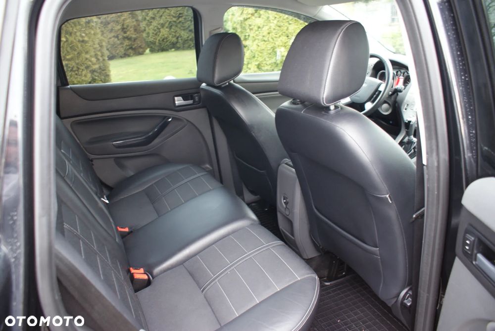 Ford Kuga 2.0 TDCi 4x4 Titanium - 18