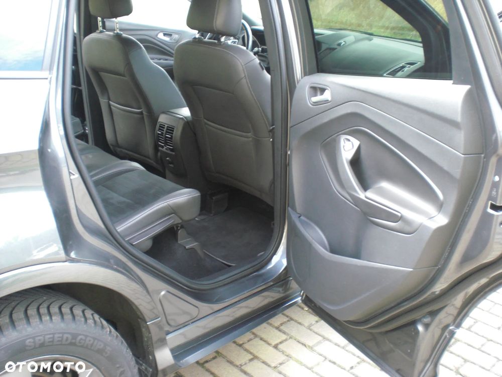 Ford Kuga - 16