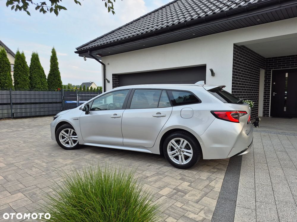 Toyota Corolla 1.8 Hybrid Comfort - 23