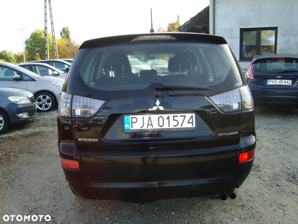 Mitsubishi Outlander ver-2-0-di--d-4wd-instyle - 7