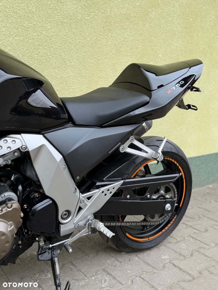 Kawasaki Z - 32