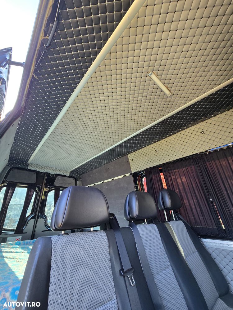 Mercedes-Benz Sprinter - 15