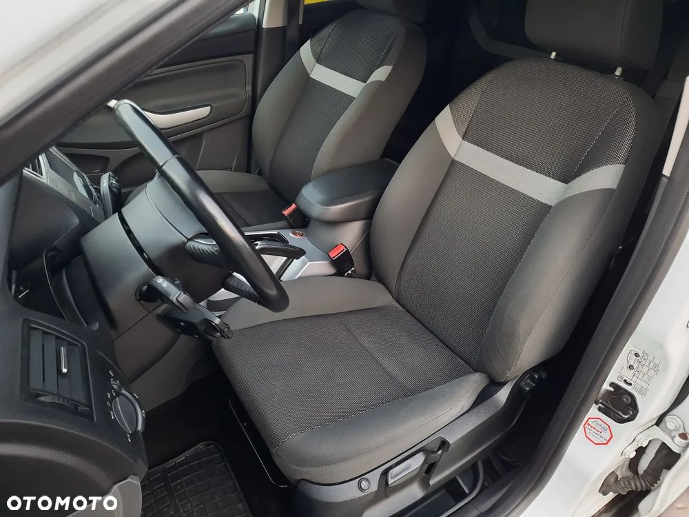 Ford Kuga 2.0 TDCi Individual FWD - 18