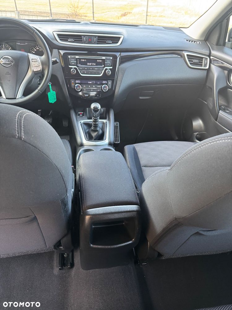 Nissan Qashqai 1.6 dCi 4 x 4 DPF Start/Stop I-Way - 23