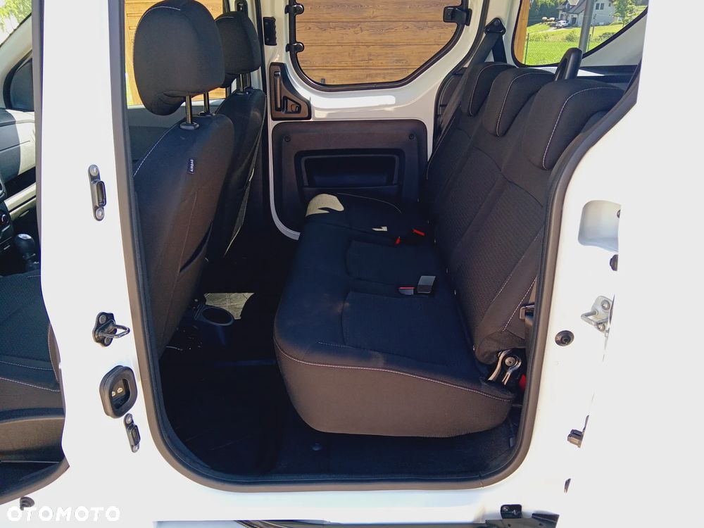 Dacia Dokker 1.5 Blue dCi Laureate - 6
