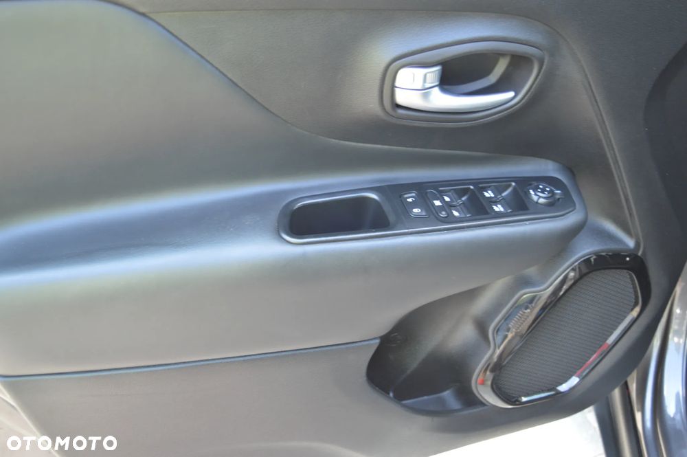 Jeep Renegade 1.6 E-TorQ Longitude - 22