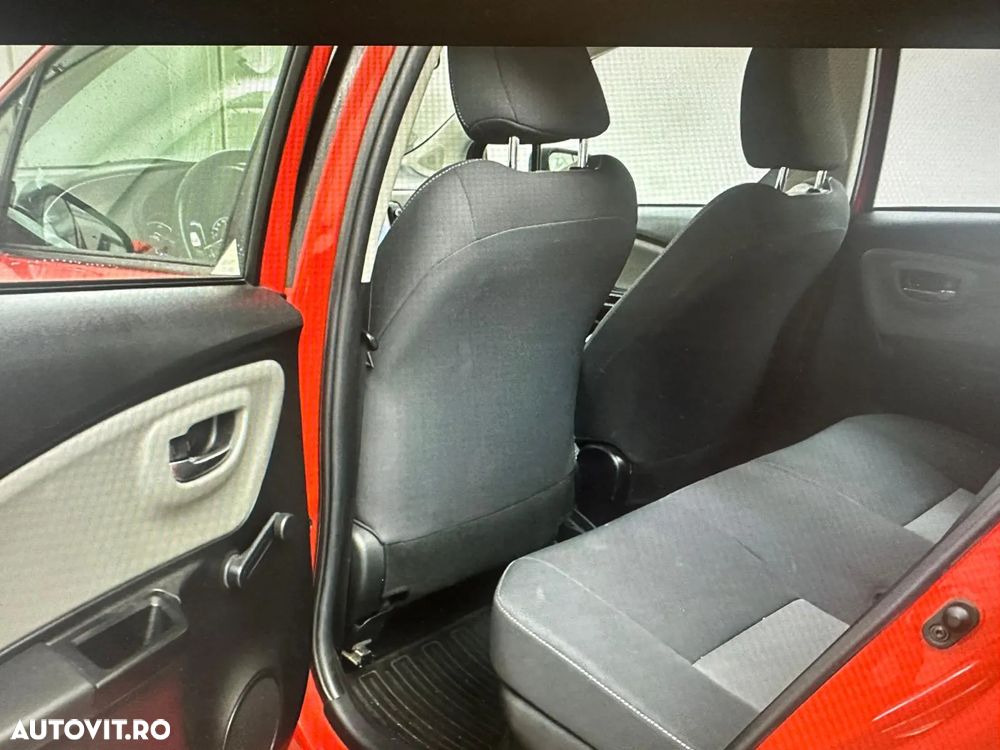 Toyota Yaris 1.5 VVT-i HSD Active - 5