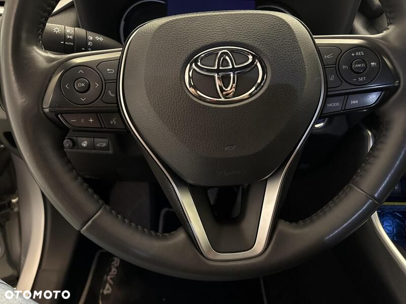 Toyota RAV4 - 13