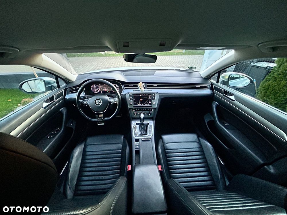 Volkswagen Passat 2.0 TDI 4Mot Elegance DSG - 12