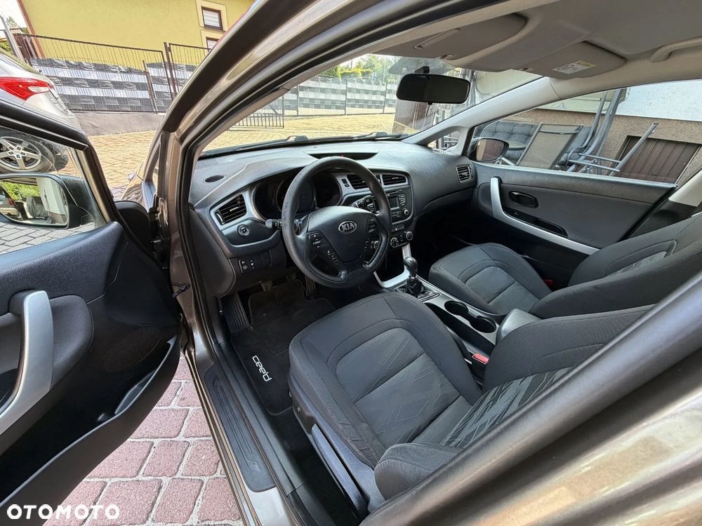 Kia Ceed 1.4 CVVT Spirit - 11