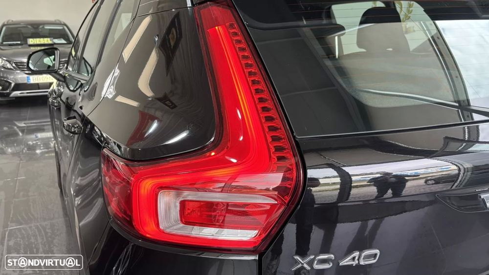 Volvo XC 40 1.5 T2 Essential - 19