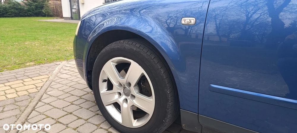 Audi A4 Limousine - 5