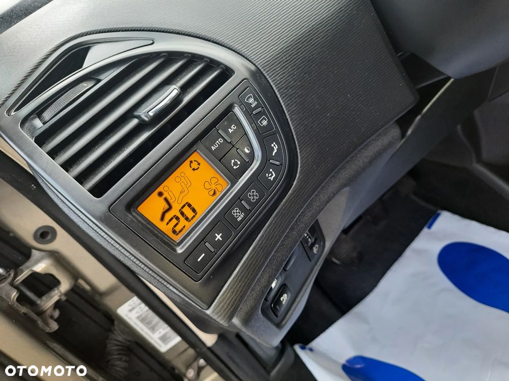 Citroën C4 Picasso 1.6 HDi Impress - 17