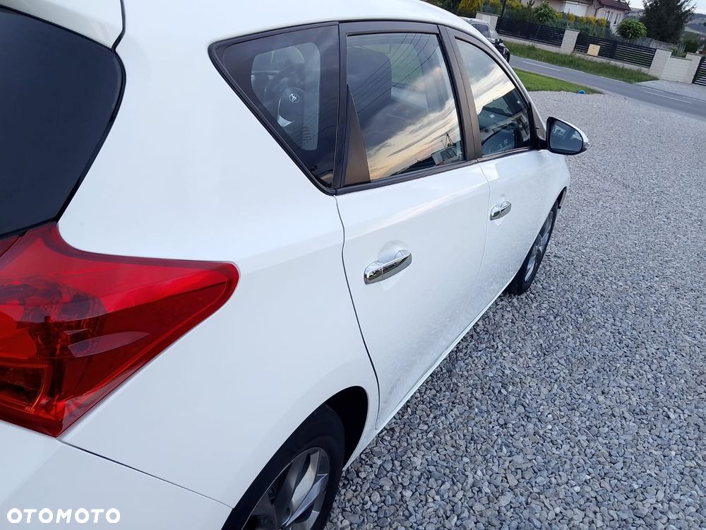 Toyota Auris 1.33 Dual-VVT-i Comfort - 31