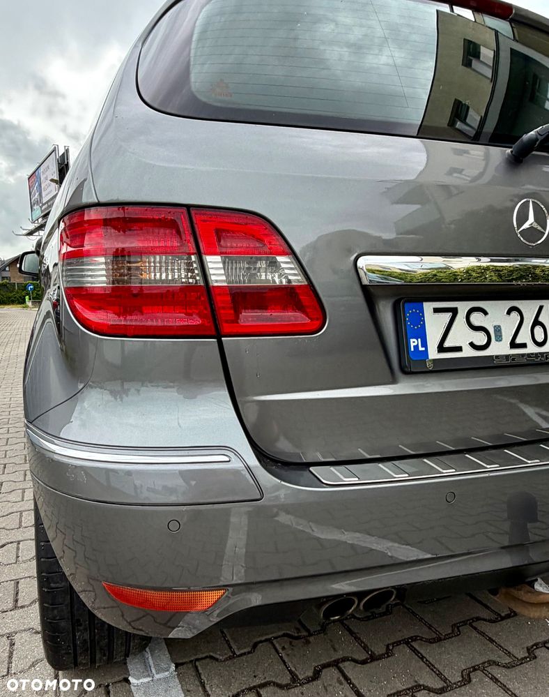 Mercedes-Benz Klasa B 200 Turbo SPORT EDITION - 12