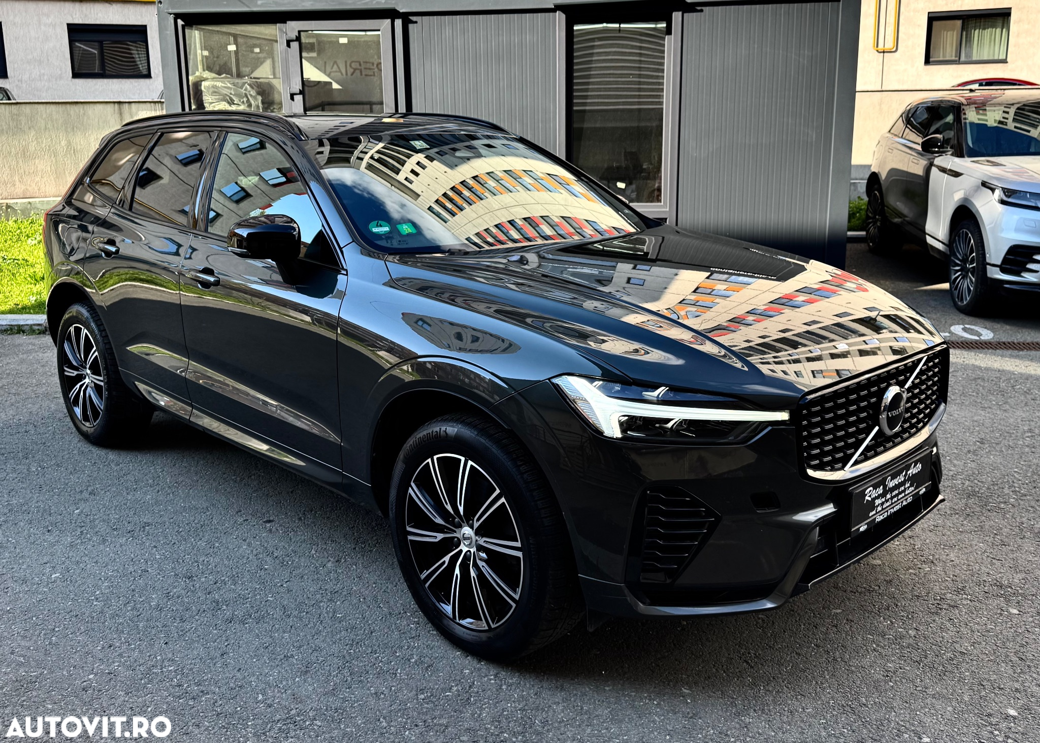 Volvo XC 60 T8 AWD Recharge Geartronic RDesign Expression - 3