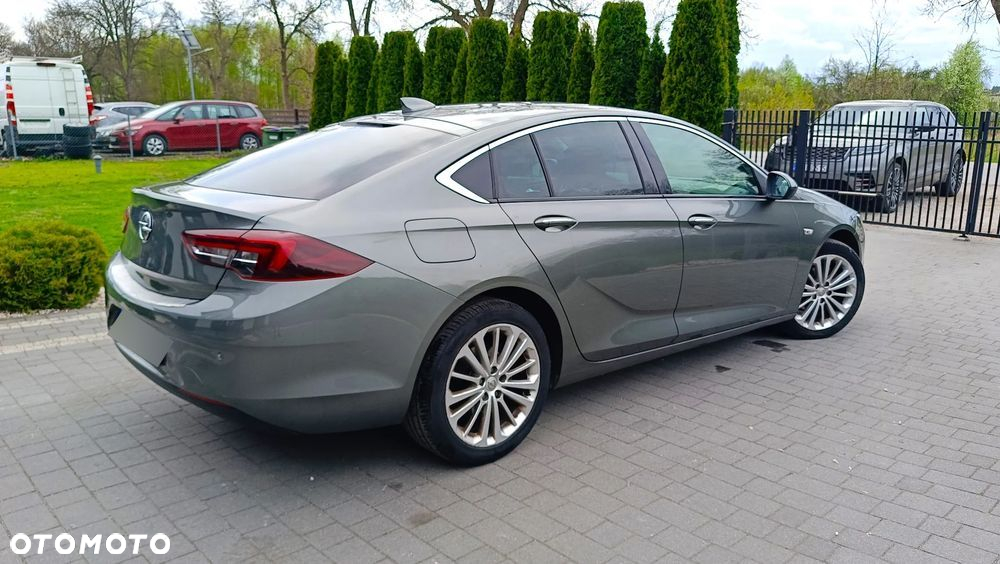 Opel Insignia Grand Sport 1.6 Diesel Exclusive - 3