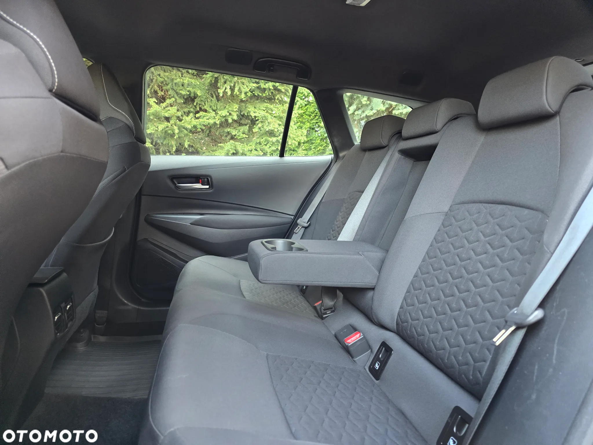 Toyota Corolla 1.8 Hybrid Comfort - 25