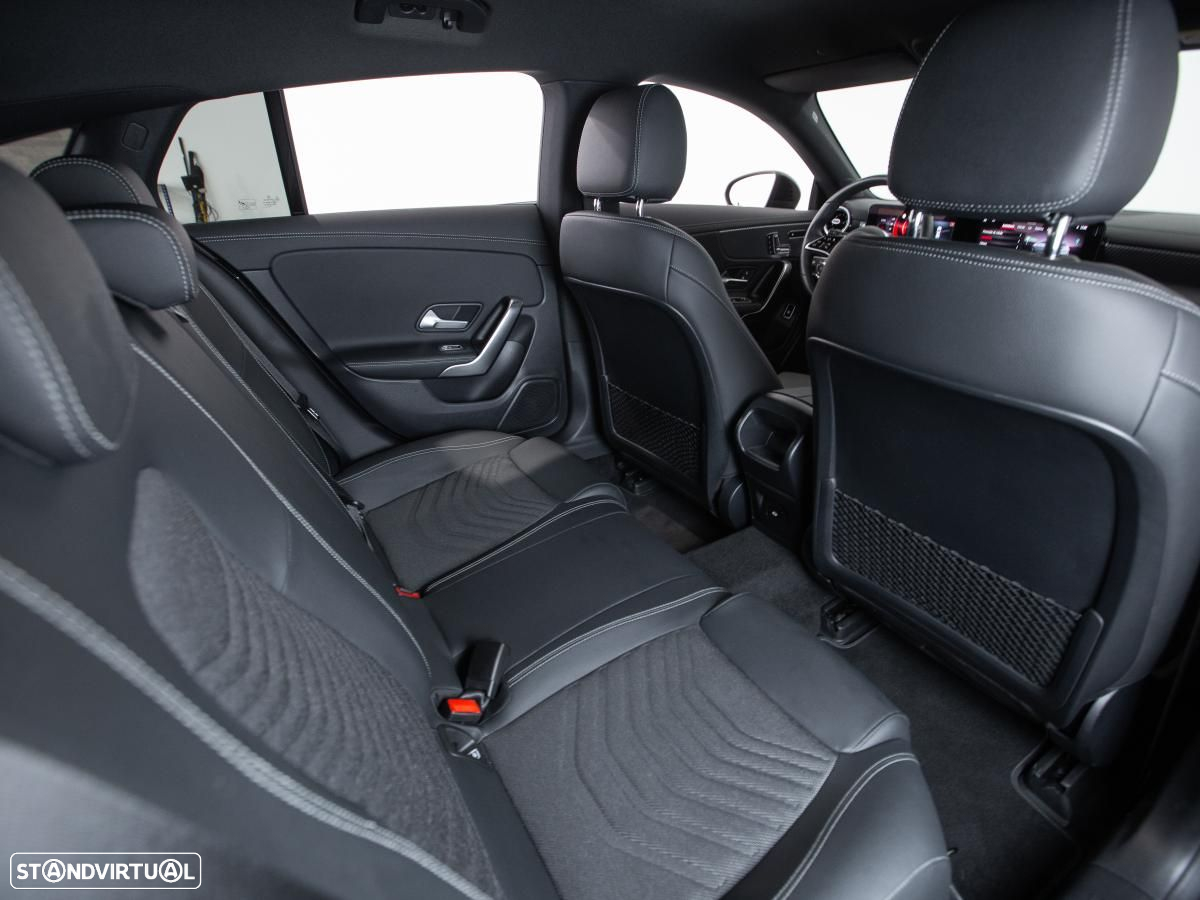 Mercedes-Benz CLA 180 Shooting Brake 7G-DCT - 11