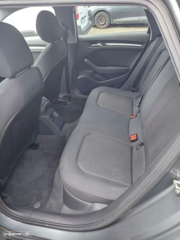 Audi A3 Sportback 1.6 TDI - 8