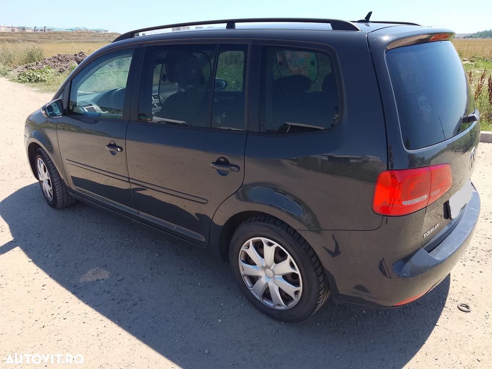 Volkswagen Touran 1.6 TDI Comfortline - 4