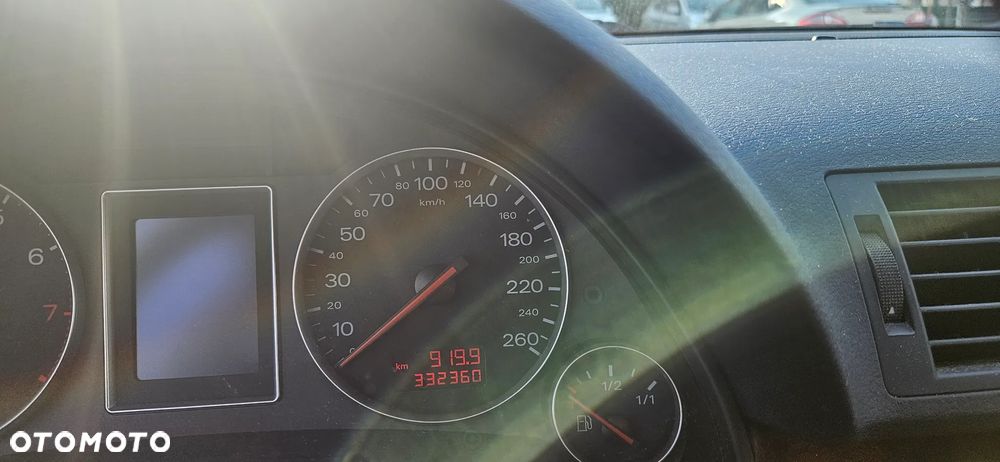 Audi A4 Avant 1.8T - 7
