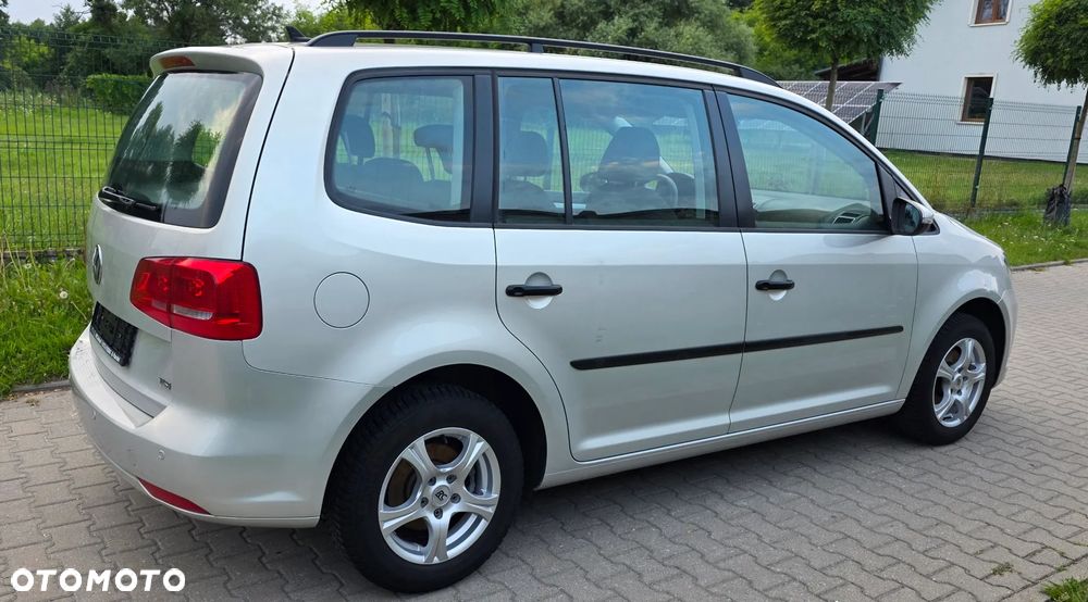 Volkswagen Touran 1.4 TSI DSG MATCH - 11