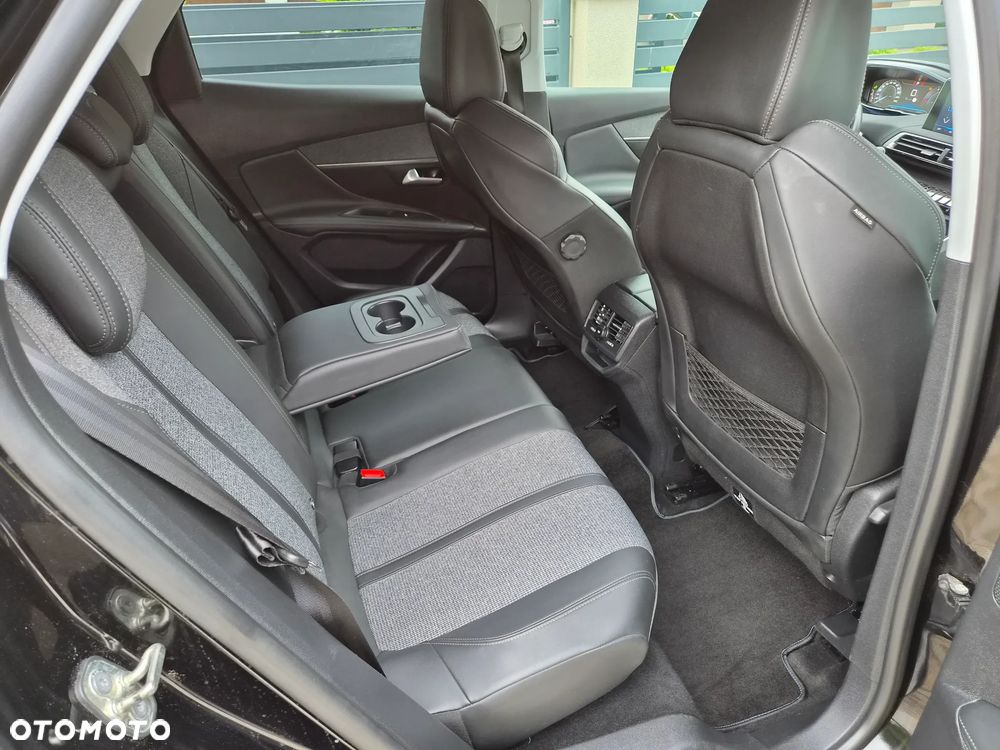 Peugeot 3008 BlueHDi 130 Stop & Start EAT8 Allure - 9