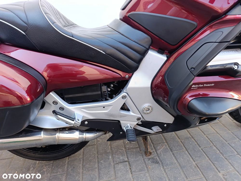 Honda ST - 30