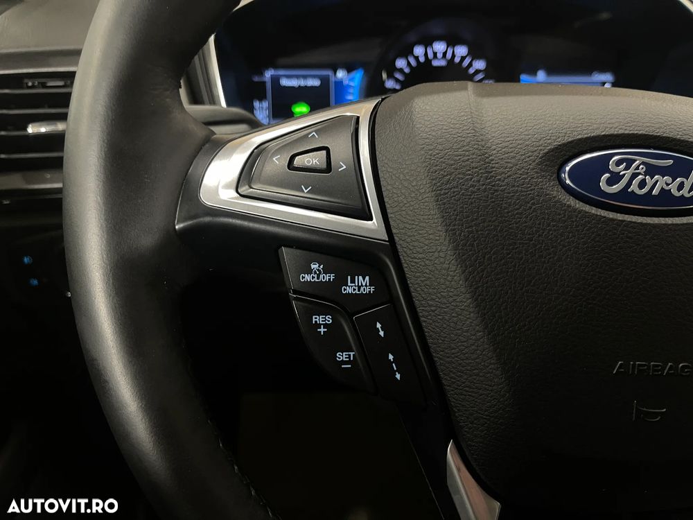 Ford Mondeo 2.0 HEV Titanium - 23