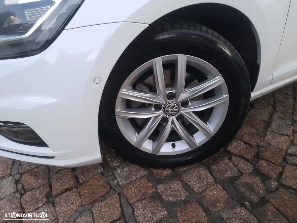 VW Golf 1.6 TDI Highline - 19