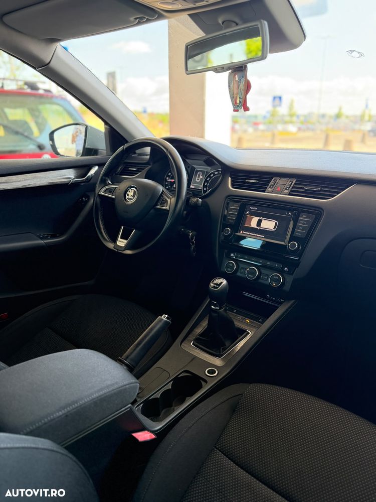 Skoda Octavia 1.6 TDI 4X4 Ambition - 16