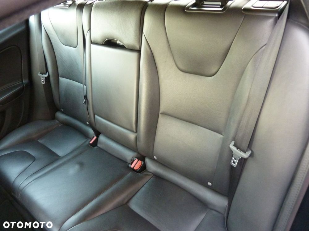 Volvo V60 - 13