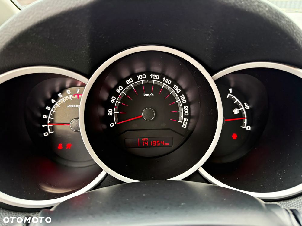 Kia Venga 1.4 M - 13