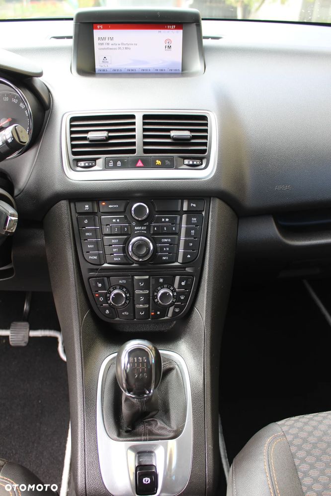 Opel Meriva - 31