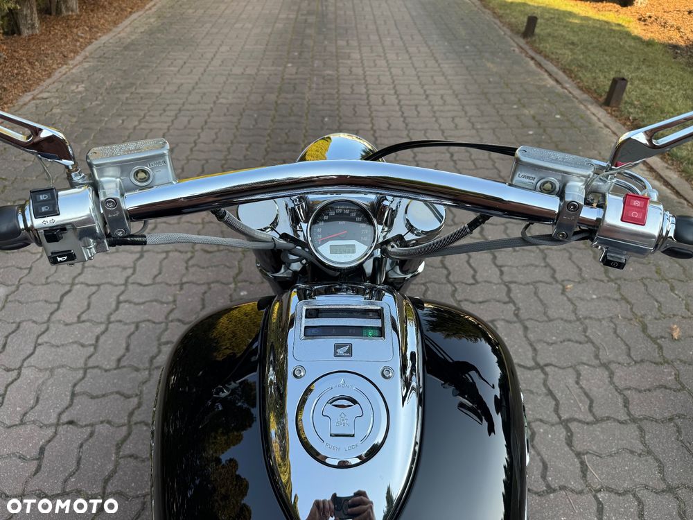 Honda VTX - 38