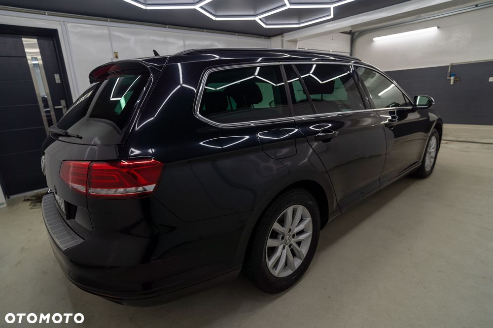 Volkswagen Passat 2.0 TDI SCR DSG Comfortline - 3