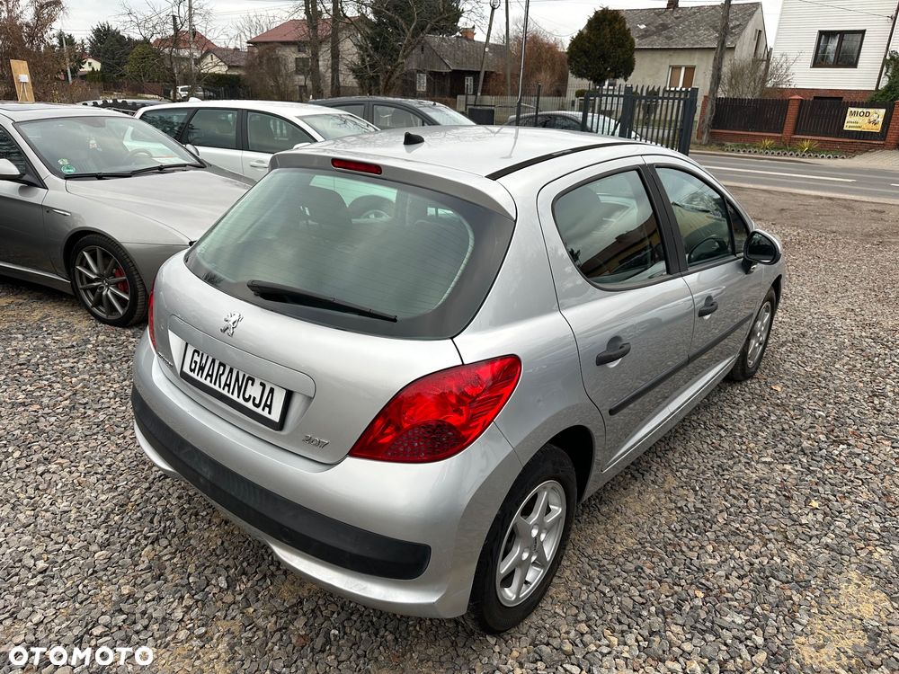 Peugeot 207 75 Urban Move - 8